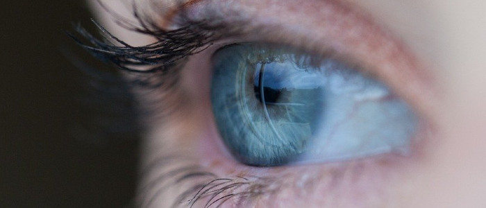 Алгоритм виявляє діпфейки, аналізуючи відбиття в очах