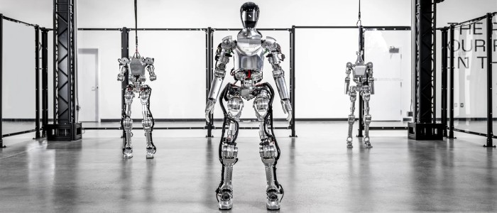 BMW запускає роботів-гуманоїдів для роботи на своєму заводі