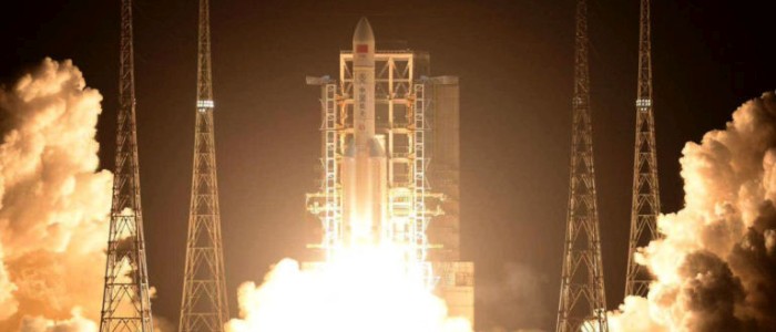 Китай успішно запустив потужну ракету «Long March 5»