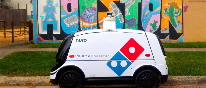 Доміно запускає автономні роботи по доставленню піци