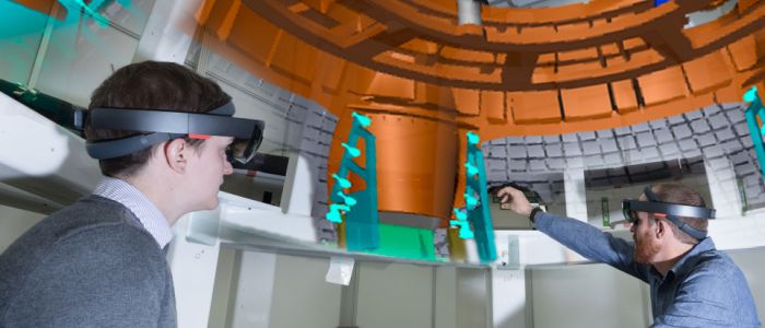 Інженери Локхіду використовують гололінзи для створення нової космічної капсули НАСА