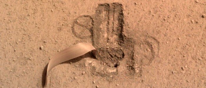 Марсовий кріт НАСА офіційно «закопався»