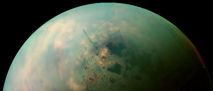 Дослідники відтворили атмосферу Титана на Землі в пробірці