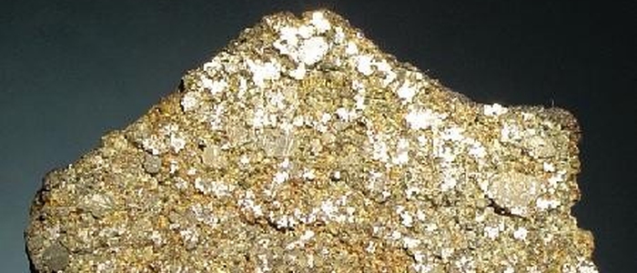 Вчені відтворюють потужний матеріал, знайдений у метеориті