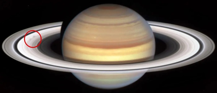 Дивні лінії з'являються у кільцях Сатурна