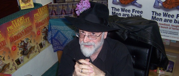 У романах Террі Пратчетта, можливо, містилися підказки про його деменцію