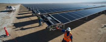 Стенфордський університет задовольняє половину своїх енергетичних потреб від сонячного парку