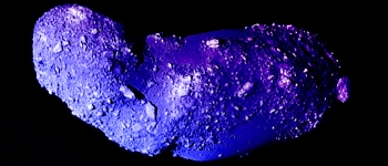 Японський зонд тільки що знайшов воду на астероїді