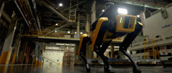 Робот-охоронник від Бостон Дайнемікс почав роботу на заводі Кіа