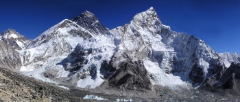 Через зміну клімату відтаюють трупи на горі Еверест