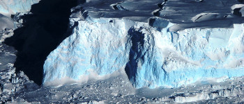 «Льодовик судного дня» тане ще швидше через земне ядро