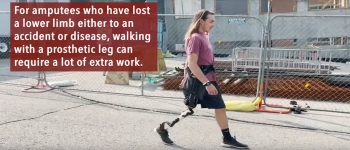 Екзоскелет допомагає людям без ніг знову ходити