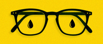 УПМ схвалило очні краплі, які замінюють окуляри для читання