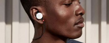 Нові навушники Гугли можуть переводити 40 мов миттєво в ваше вухо
