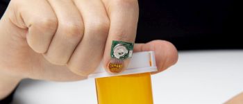 Датчик на нігті може оцінити нові ліки від хвороби Паркінсона