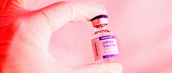 Сама вакцинована країна у світі «практично викоренила» COVID