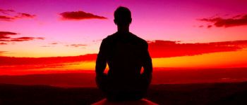 Медитація і зосередженість можуть погіршити депресію