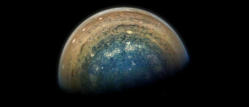 НАСА виявило яскраві спалахи світла на Юпітері