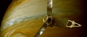 Космічний корабель НАСА зробив чудові знімки найбільшго місяця Юпітера