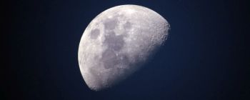 Нове дослідження кидає виклик попередніми висновками про воду на Місяці