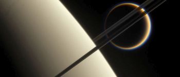 НАСА каже, що місяць Сатурна Титан дрейфує в космос