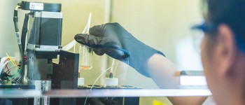 Вчені надрукували на 3D-принтері живу людську шкіру прямо на ранах