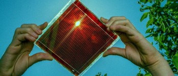 Вчені працюють над напилюваними сонячними батареями