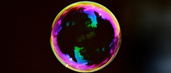 Вчені створили бульбашку, яка проіснувала 465 днів, перш ніж луснути