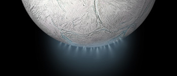 Вчені заінтриговані можливими ознаками життя на місяці Сатурна