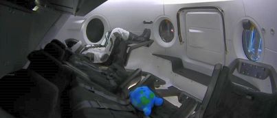 СпейсІкс запускає перший приватний пасажирський космічний корабель