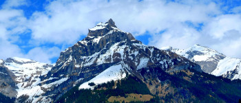 Швейцарія покриває льодовик гігантськими ковдрами, щоб він не танув
