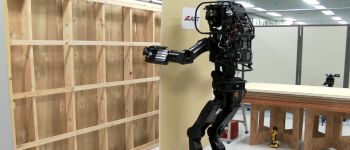 Цей гуманоїдний робот може самостійно встановлювати гіпсокартон