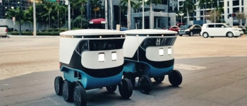 Убер впроваджує роботів замість водіїв-кур'єрів