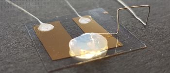 Найменший у світі транзистор перемикається з одним атомом у твердотілому стані